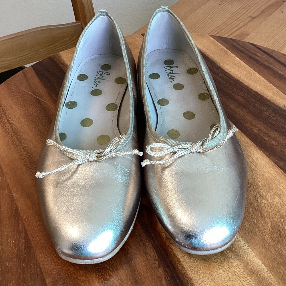 Boden Women's Gold metallic Ballet Flats 38